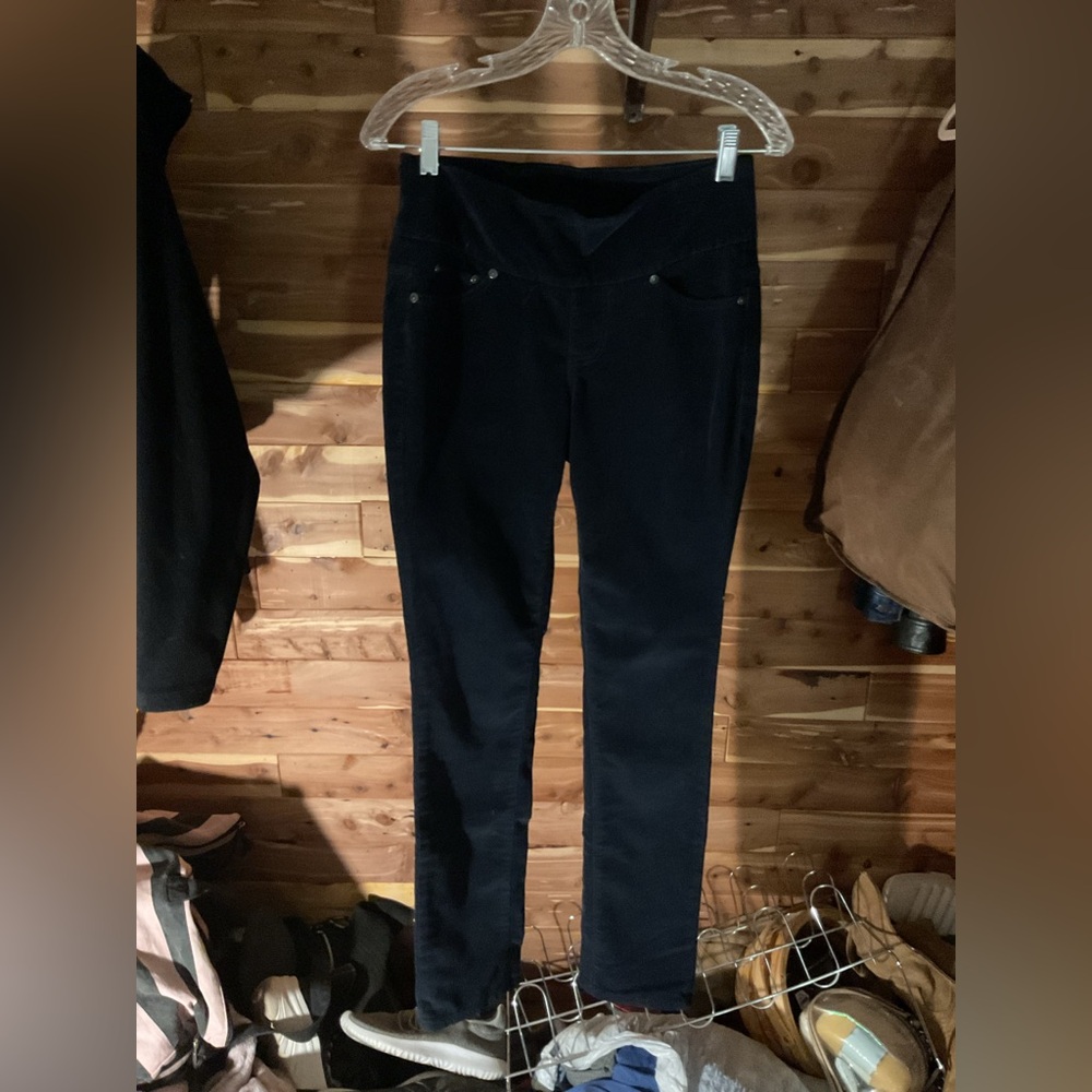 Jag black corduroy pull on high rise slim leg pants size 2